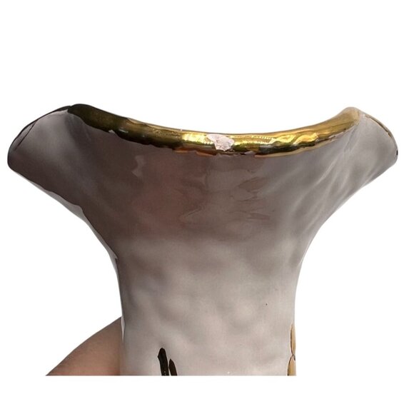 Vintage White Gold Porcelain Vase 24 Kt Gold Grape Designs Made in Italy Rare - Picture 8 of 10